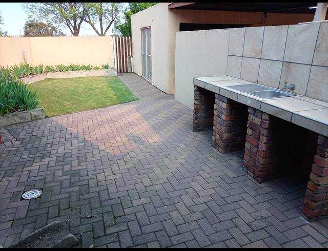 3 BEDROOM HOUSE TO LET IN SUIDHEUWEL